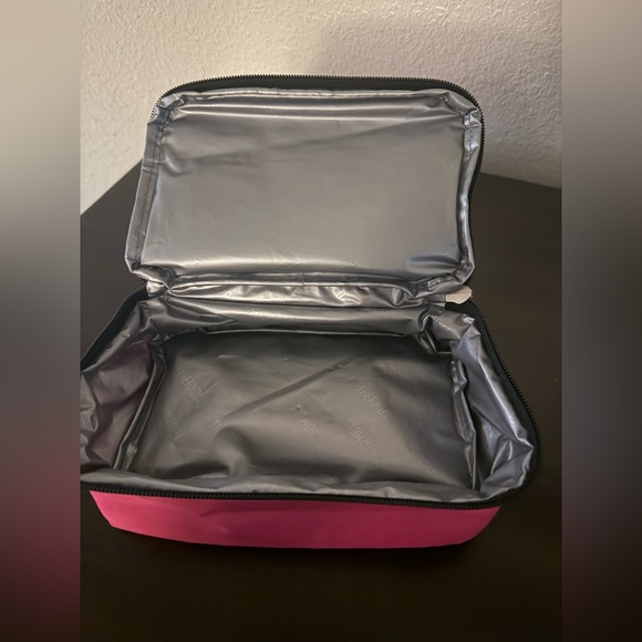 Hello Kitty Insulated Lunch Bag - Picture 4 of 5